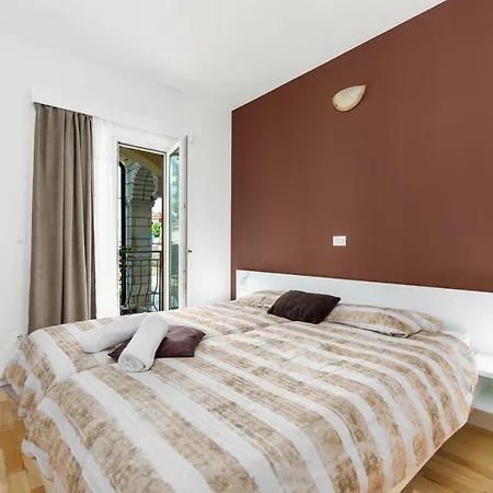 Beakovic Radosi A4 Apartment Porec