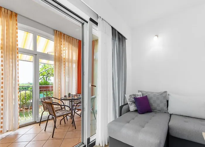 Beakovic Radosi A4 Apartment