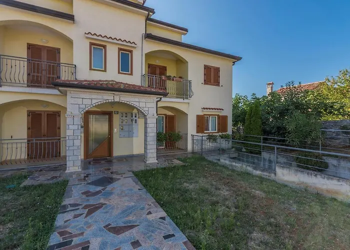 Beakovic Radosi A4 Apartment